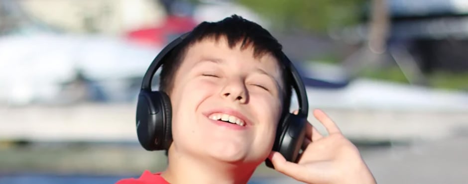 4 onderwijspodcasts voor in de zomervakantie!